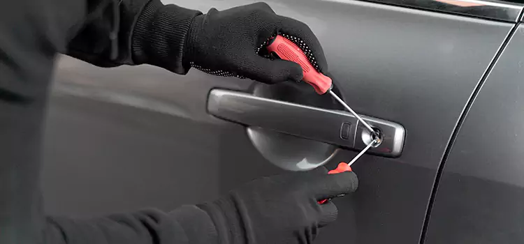 Locked Out of Car Help Muskegon